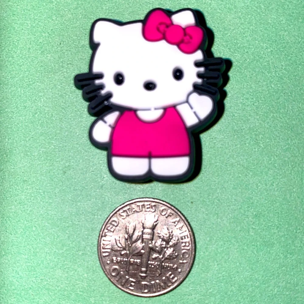 (10 for $15) Sanrio Hello Kitty Saying Hello Crocs Shoe Charms - Picture 1 of 1
